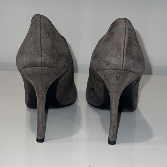 Stuart Weitzman Grey Altamira Peep-Toe Suede Ankle boots/ Booties Pumps size 7 M - Picture 9 of 14